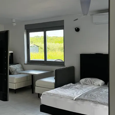 Enroom Apartment