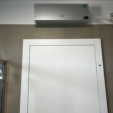 Enroom Zambratija (Istria)