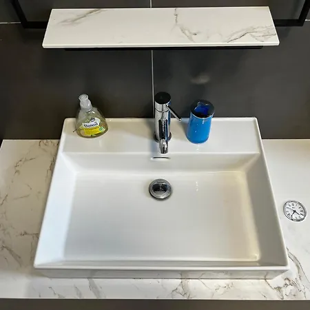 Enroom Apartment