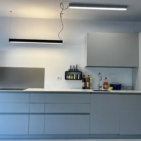 Apartment Enroom *
